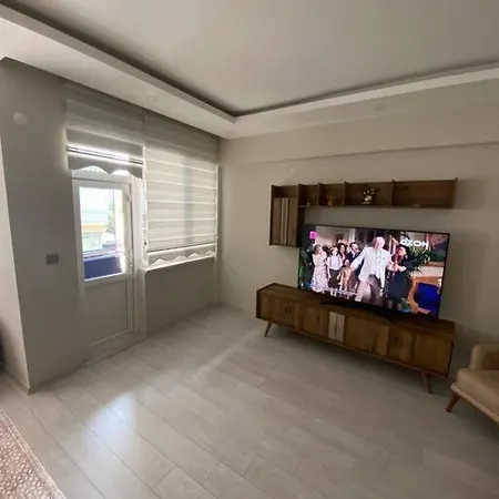 Two Bedroom In Center Near Shopping Center Markantalya דירה אנטליה